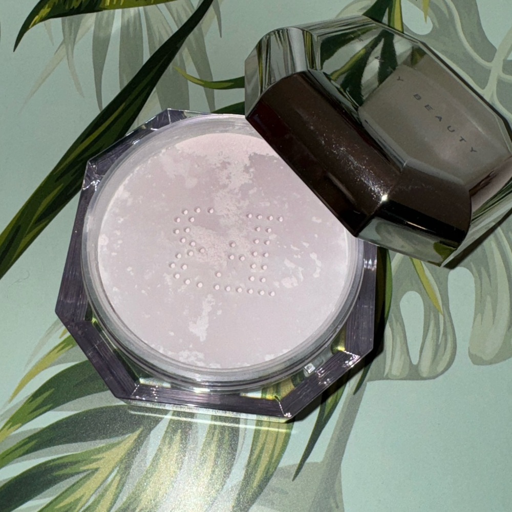 Fenty lavender powder